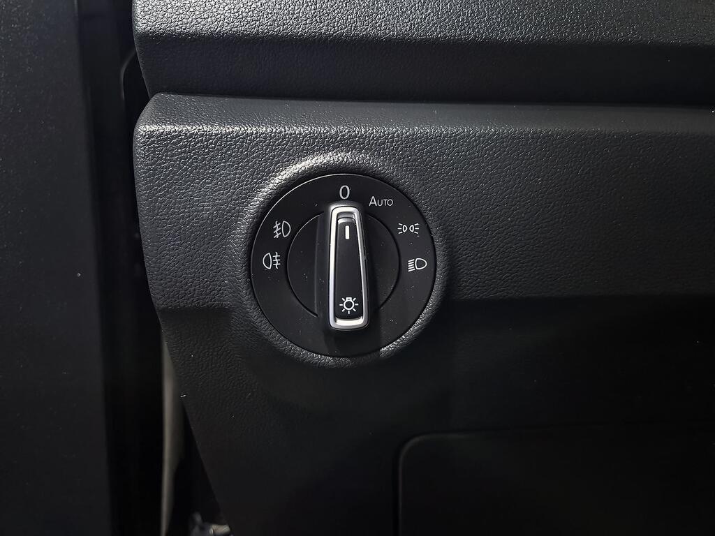 Volkswagen T-Roc Advance R-Line 1.0 TSI 81kW (110CV) 13