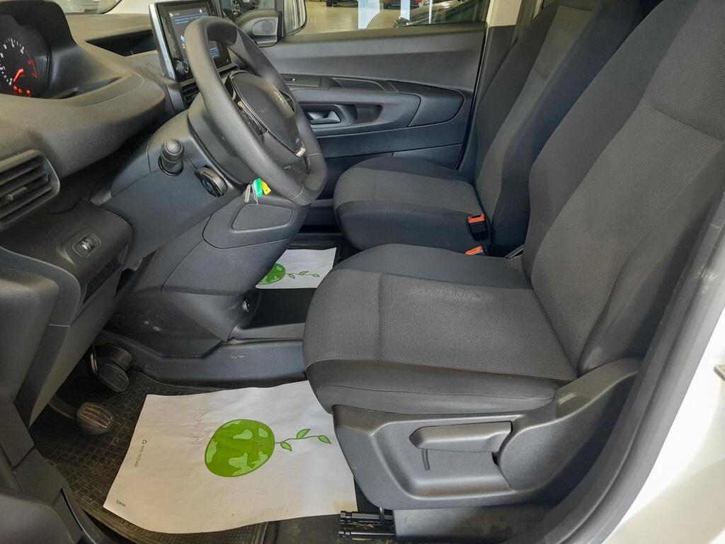 Peugeot Partner 1.2 PURETECH 110 PREMIUM STD 4P 600 KGS 12