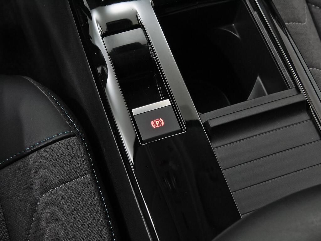 Citroën C4 PureTech 130 S&S EAT8 Feel Pack 31