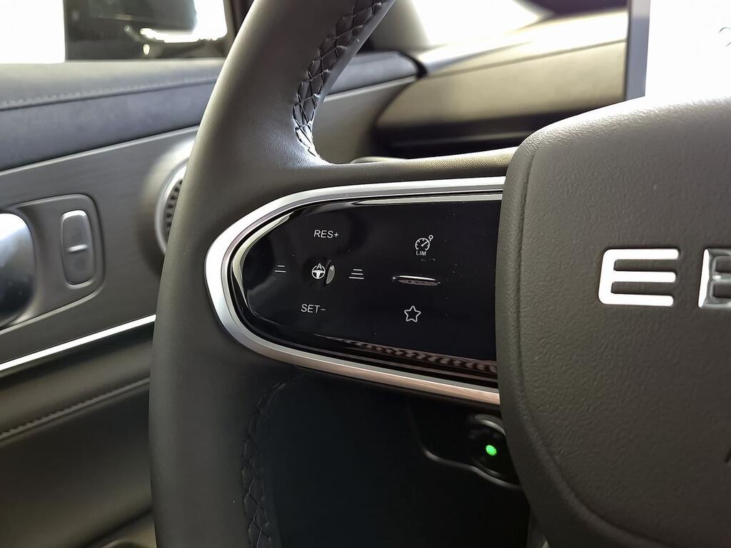 Ebro S800 1.5 TGDI PHEV Premium E-CVT 19