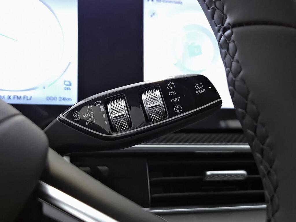 Ebro S700 1.5 TGDI PHEV Premium E-CVT 15