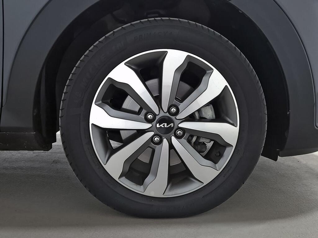 Kia Stonic 1.0 T-GDi 74kW (100CV) MHEV iMT Concept 10