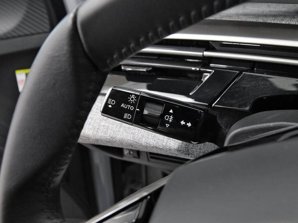 Peugeot 3008 Hybrid 1.2 100KW Allure eDCS6 16