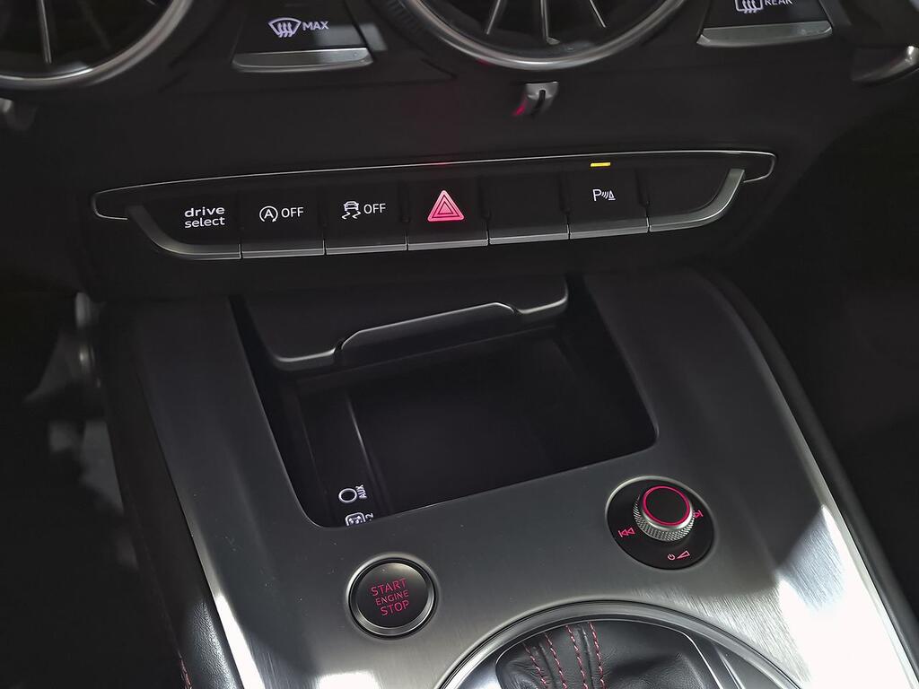 Audi TT 45 TFSI 180kW quatt. S tron B.Line Coupé 26