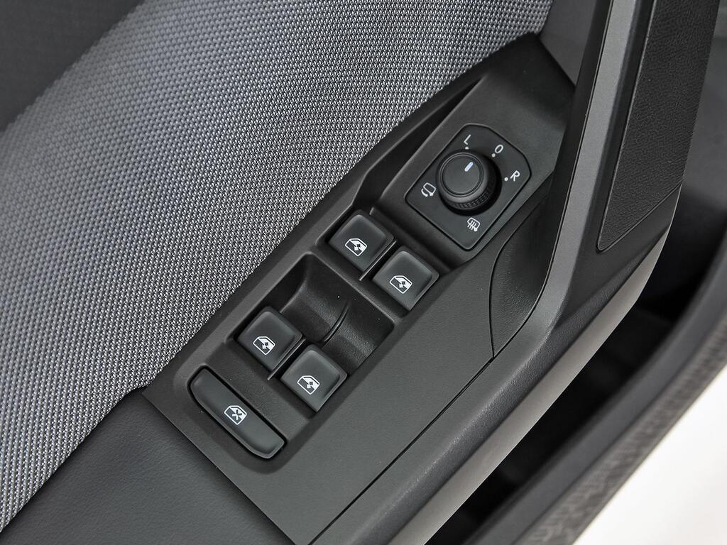 Seat Leon 1.5 TSI 85kW S&S Style 25 Aniversario 5