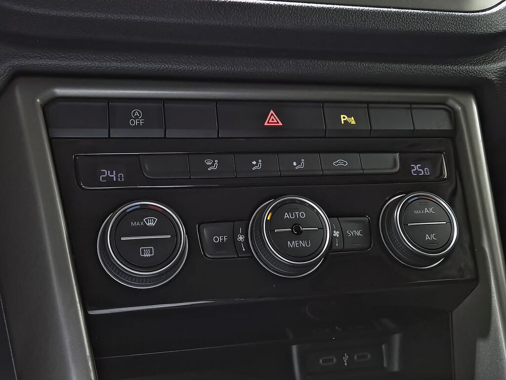 Volkswagen T-Roc Advance R-Line 1.0 TSI 81kW (110CV) 27