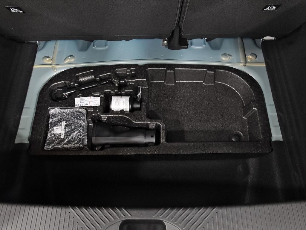 Nissan Micra Standard Range 4x2 N-Connecta 37