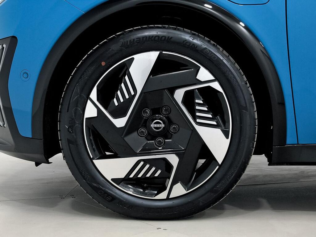 Nissan Micra Standard Range 4x2 N-Connecta 10