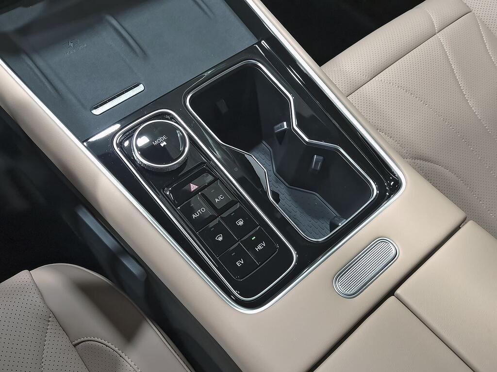 Ebro S900 PHEV 1.5 TGDI 3DHT 4X4 Luxury 27