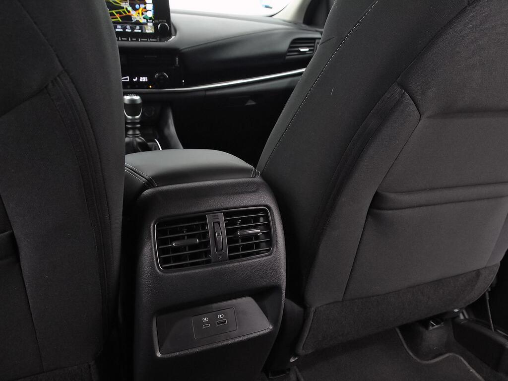 Nissan Qashqai DIG-T 103kW N-Connecta 31