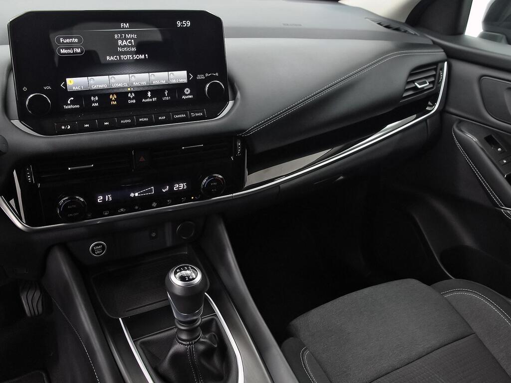 Nissan Qashqai DIG-T 103kW N-Connecta 11