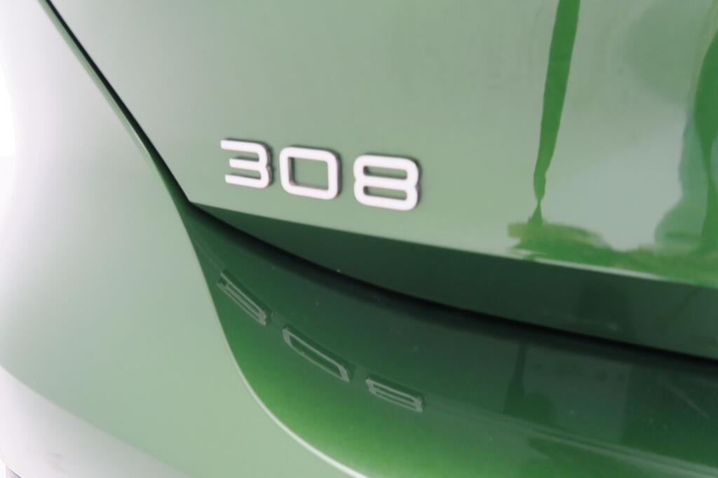 Peugeot 308 5P Active Hybrid 180 eEAT8 19