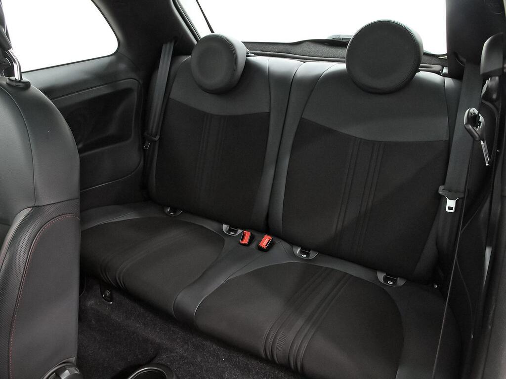 Fiat 500 Sport 1.0 Hybrid 51KW (70 CV) 9