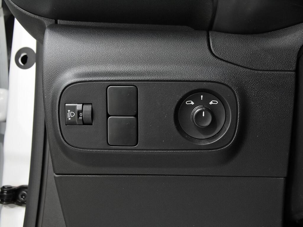 Citroën C3 BlueHDi 75KW (100CV) Plus 14