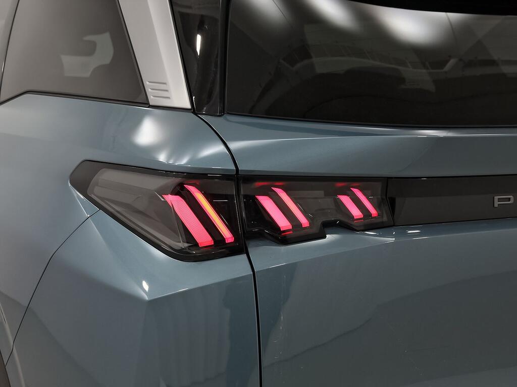 Peugeot 5008 1.2 100KW Allure eDCS6 38