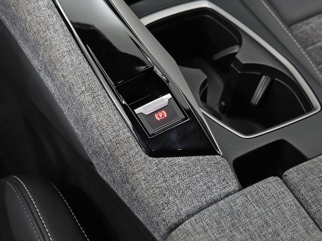 Peugeot 5008 1.2 100KW Allure eDCS6 35