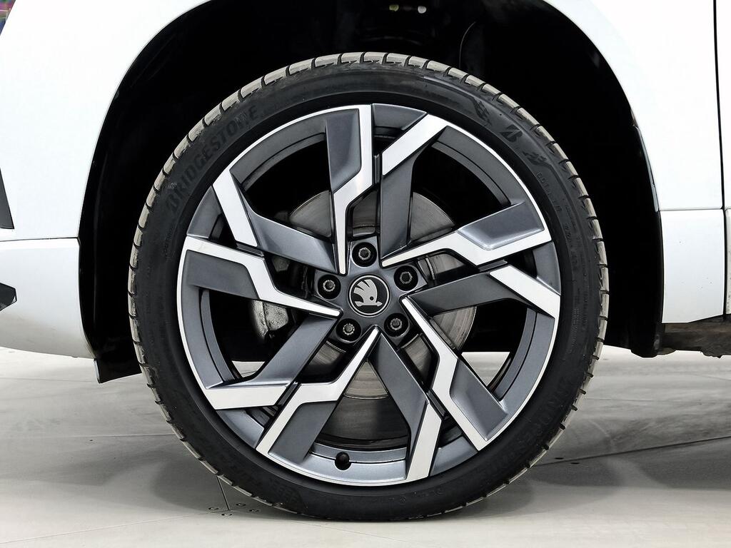 Skoda Karoq 1.5 TSI 110kW (150CV) DSG ACT Sportline 8