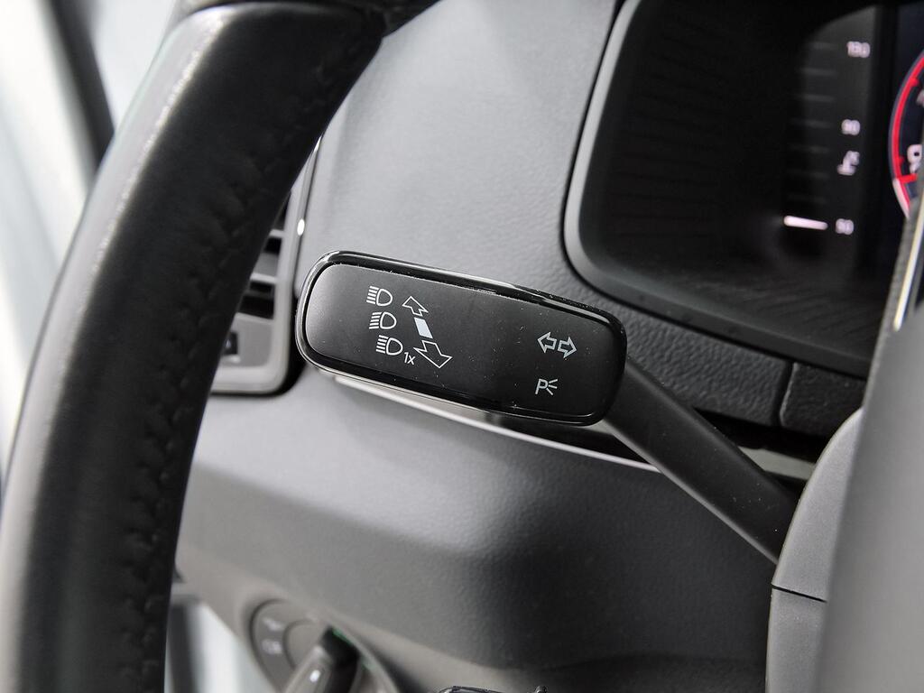 Skoda Karoq 1.5 TSI 110kW (150CV) DSG ACT Sportline 14