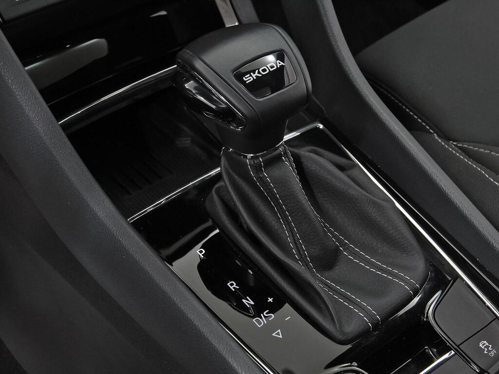 Skoda Karoq 1.5 TSI 110kW (150CV) DSG ACT Sportline 31