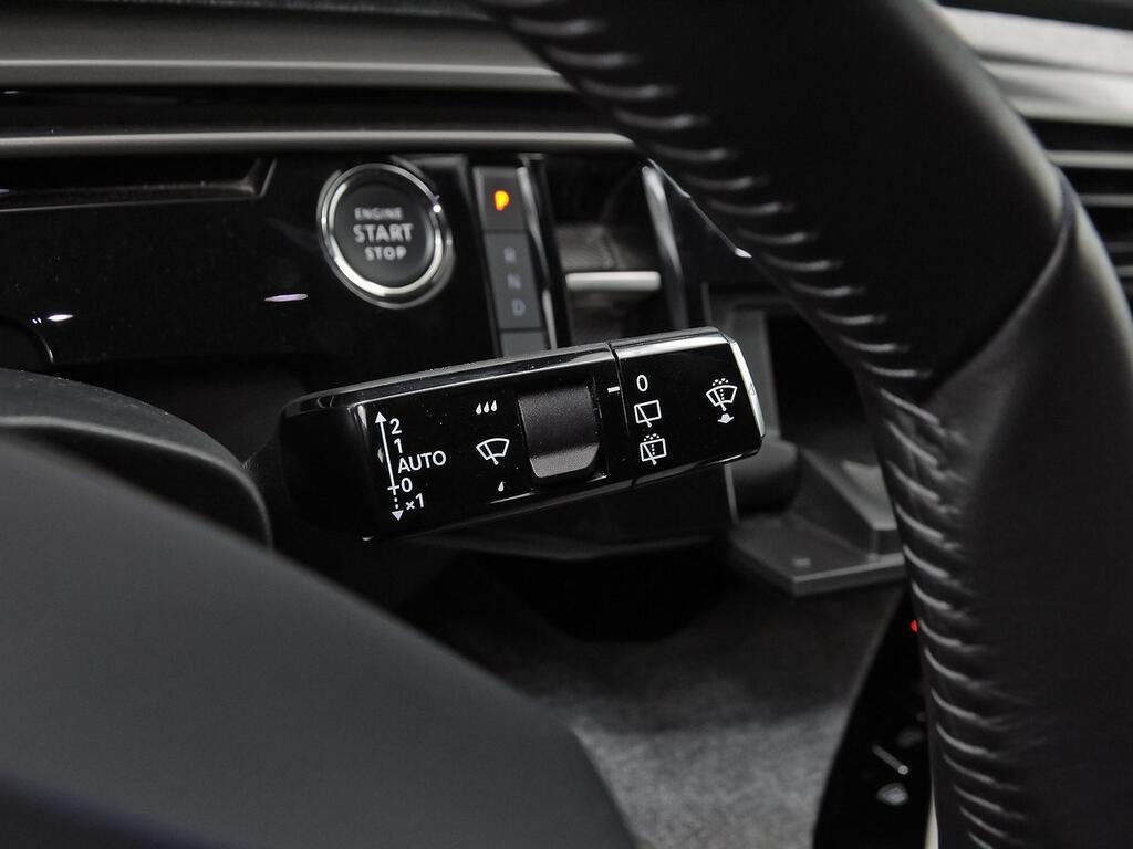 Peugeot 5008 1.2 107KW Allure eDCS6 17