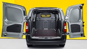 Opel Combo Cargo interior