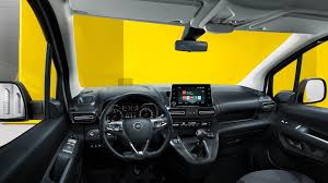 Opel Combo Cargo interior